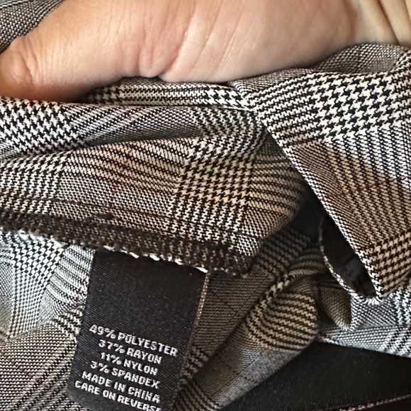 VIOLETS & ROSES Mid Rise Slim Straight Trouser size 12 - Picture 4 of 4